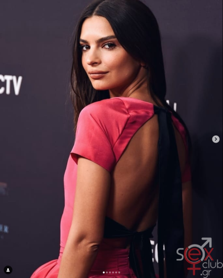 Screenshot 2024-08-29 at 02-14-16 Emily Ratajkowski (@emrata) • Φωτογραφίες και βίντεο στο Instagram.png