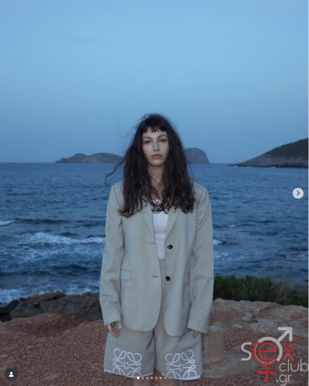 Screenshot 2025-06-22 at 19-55-39 Úrsula Corberó (@ursulolita) • Φωτογραφίες και βίντεο στο Instagram.png