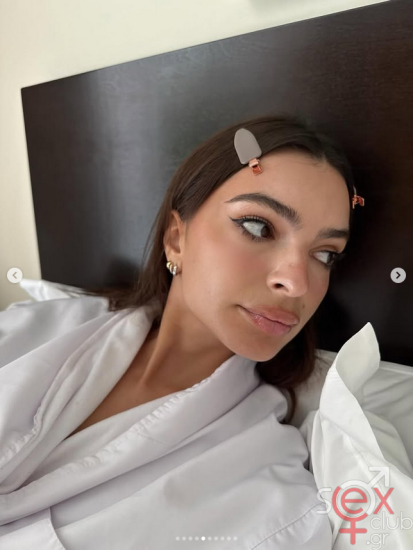 Screenshot 2025-06-25 at 18-42-04 Emily Ratajkowski (@emrata) • Φωτογραφίες και βίντεο στο Instagram.png