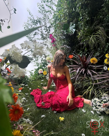 Screenshot 2025-06-22 at 21-00-42 CLARA (@soccins) • Φωτογραφίες και βίντεο στο Instagram.png