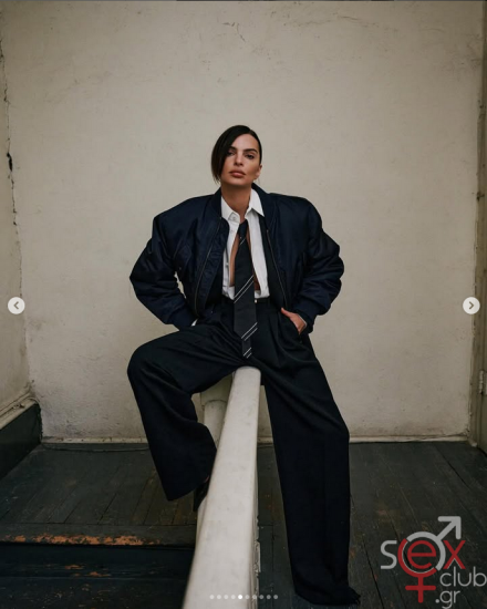 Screenshot 2025-06-25 at 18-48-29 Emily Ratajkowski (@emrata) • Φωτογραφίες και βίντεο στο Instagram.png