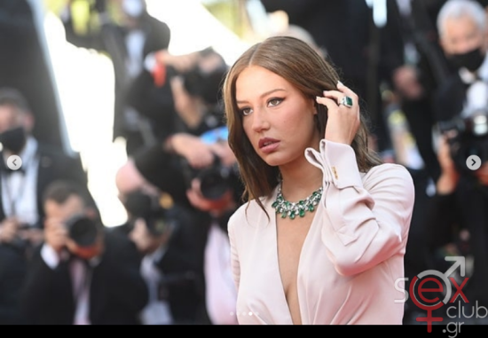 Screenshot 2025-06-28 at 06-54-06 adeleexarchopoulos • Φωτογραφίες και βίντεο στο Instagram.png