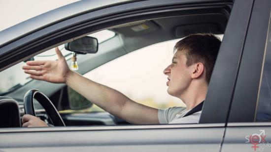angry-driver-finger-1.jpg