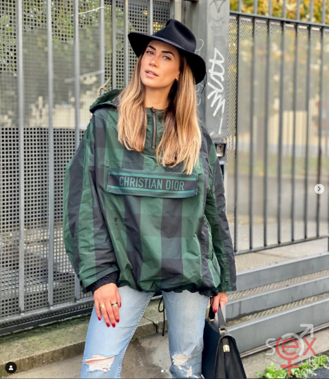 Screenshot 2025-02-09 at 23-45-25 Melissa Satta (@melissasatta) • Φωτογραφίες και βίντεο στο Instagram.png
