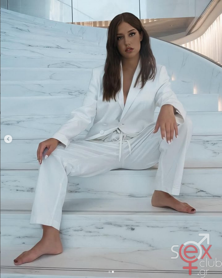 Screenshot 2025-06-28 at 07-07-26 adeleexarchopoulos • Φωτογραφίες και βίντεο στο Instagram.png