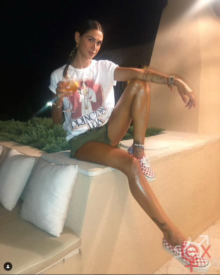 Screenshot 2025-02-09 at 23-51-41 Melissa Satta (@melissasatta) • Φωτογραφίες και βίντεο στο Instagram.png