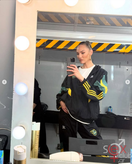 Screenshot 2025-07-31 at 13-01-27 ??????? (@candiceswanepoel) • Φωτογραφίες και βίντεο στο Instagram.png