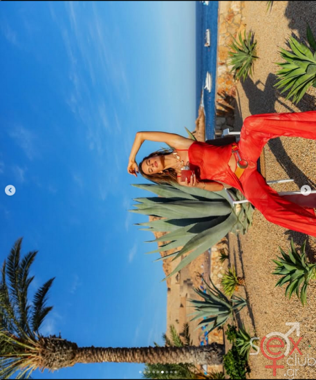 Screenshot 2025-07-19 at 18-26-37 Alessandra Ambrosio (@alessandraambrosio) • Φωτογραφίες και βίντεο στο Instagram.png