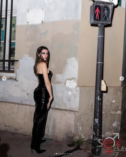 Screenshot 2025-07-31 at 20-22-22 Julia Fox (@juliafox) • Φωτογραφίες και βίντεο στο Instagram.png