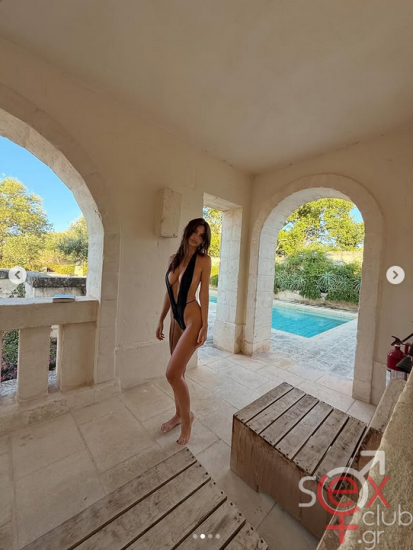 Screenshot 2025-08-02 at 19-50-52 Emily Ratajkowski (@emrata) • Φωτογραφίες και βίντεο στο Instagram.png