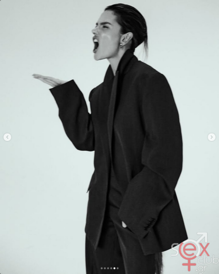 Screenshot 2025-07-19 at 18-28-24 Alessandra Ambrosio (@alessandraambrosio) • Φωτογραφίες και βίντεο στο Instagram.png