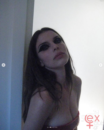Screenshot 2025-07-31 at 20-24-55 Julia Fox (@juliafox) • Φωτογραφίες και βίντεο στο Instagram.png