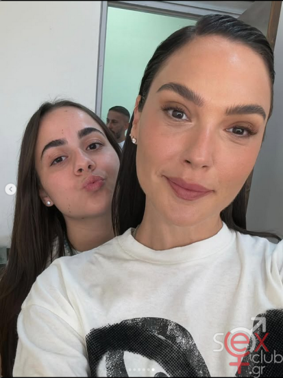 Screenshot 2025-08-27 at 21-54-30 Gal Gadot (@gal_gadot) • Φωτογραφίες και βίντεο στο Instagram.png