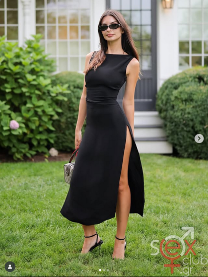 Screenshot 2025-08-02 at 19-59-08 Emily Ratajkowski (@emrata) • Φωτογραφίες και βίντεο στο Instagram.png