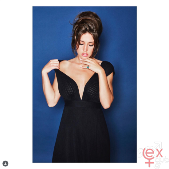 Screenshot 2025-07-12 at 19-06-48 adeleexarchopoulos • Φωτογραφίες και βίντεο στο Instagram.png