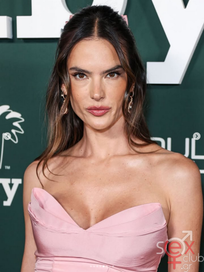 Screenshot 2025-07-19 at 18-44-33 Alessandra Ambrosio (@alessandraambrosio) • Φωτογραφίες και βίντεο στο Instagram.png