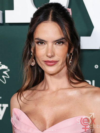 Screenshot 2025-07-19 at 18-44-37 Alessandra Ambrosio (@alessandraambrosio) • Φωτογραφίες και βίντεο στο Instagram.png