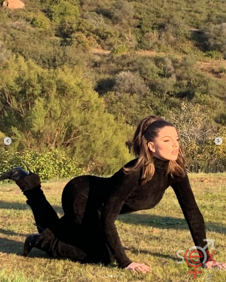 Screenshot 2025-07-31 at 20-41-57 Julia Fox (@juliafox) • Φωτογραφίες και βίντεο στο Instagram.png