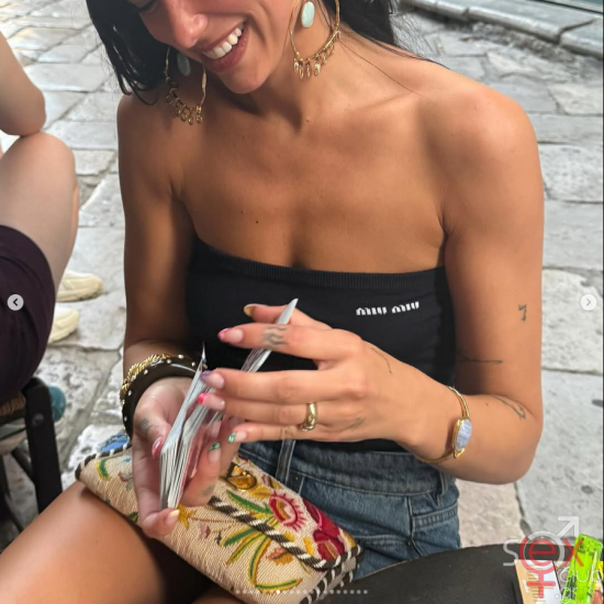 Screenshot 2025-09-04 at 19-05-45 DUA LIPA (@dualipa) • Φωτογραφίες και βίντεο στο Instagram.png
