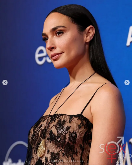 Screenshot 2025-08-27 at 22-23-06 Gal Gadot (@gal_gadot) • Φωτογραφίες και βίντεο στο Instagram.png