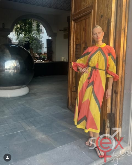 Screenshot 2025-09-07 at 19-39-18 Karolina Kurkova (@karolinakurkova) • Φωτογραφίες και βίντεο στο Instagram.png