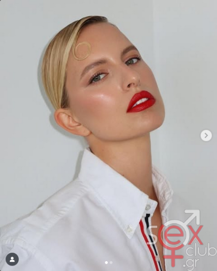 Screenshot 2025-09-07 at 19-40-38 Karolina Kurkova (@karolinakurkova) • Φωτογραφίες και βίντεο στο Instagram.png