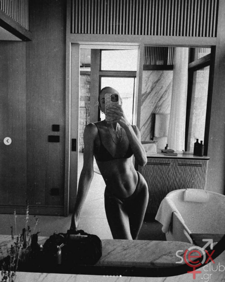 Screenshot 2025-07-31 at 14-14-42 ??????? (@candiceswanepoel) • Φωτογραφίες και βίντεο στο Instagram.png