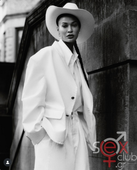 Screenshot 2025-09-07 at 19-10-32 Joan Smalls (@joansmalls) • Φωτογραφίες και βίντεο στο Instagram.png