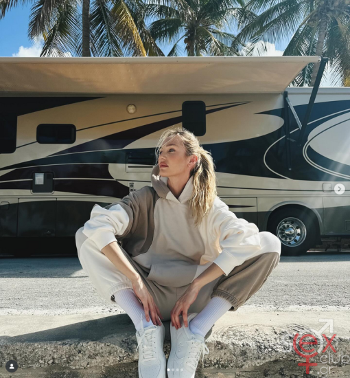 Screenshot 2025-07-31 at 14-22-05 ??????? (@candiceswanepoel) • Φωτογραφίες και βίντεο στο Instagram.png