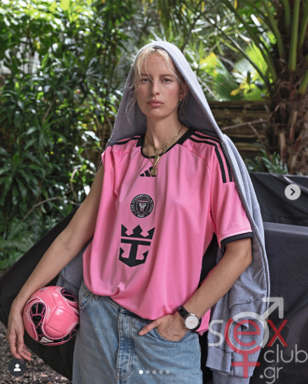 Screenshot 2025-09-07 at 19-46-42 Karolina Kurkova (@karolinakurkova) • Φωτογραφίες και βίντεο στο Instagram.png