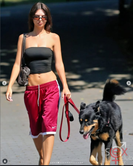 Screenshot 2025-08-02 at 21-31-12 Emily Ratajkowski (@emrata) • Φωτογραφίες και βίντεο στο Instagram.png