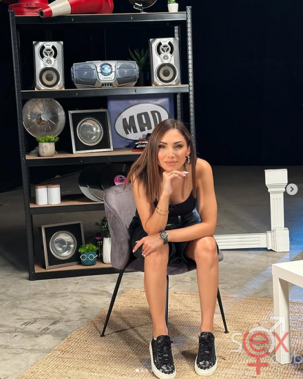 Screenshot 2025-09-28 at 21-18-19 Lena Zevgara (@lena_zevgara) • Φωτογραφίες και βίντεο στο Instagram.png