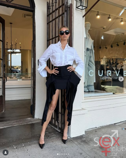 Screenshot 2025-09-19 at 22-20-22 Karolina Kurkova (@karolinakurkova) • Φωτογραφίες και βίντεο στο Instagram.png
