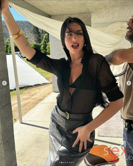 Screenshot 2025-09-28 at 01-23-48 DUA LIPA (@dualipa) • Φωτογραφίες και βίντεο στο Instagram.png