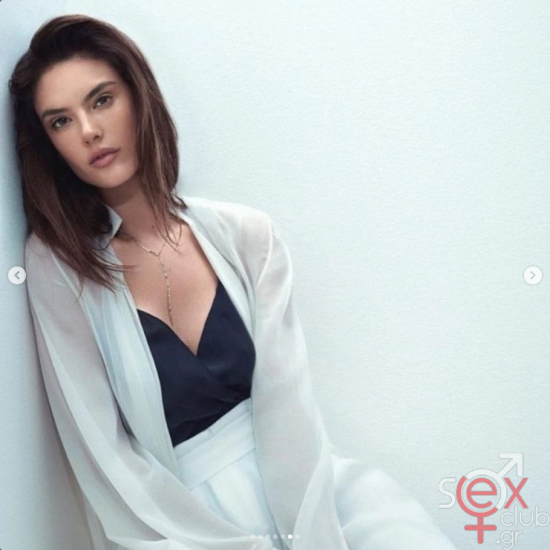 Screenshot 2025-07-19 at 19-01-29 Alessandra Ambrosio (@alessandraambrosio) • Φωτογραφίες και βίντεο στο Instagram.png