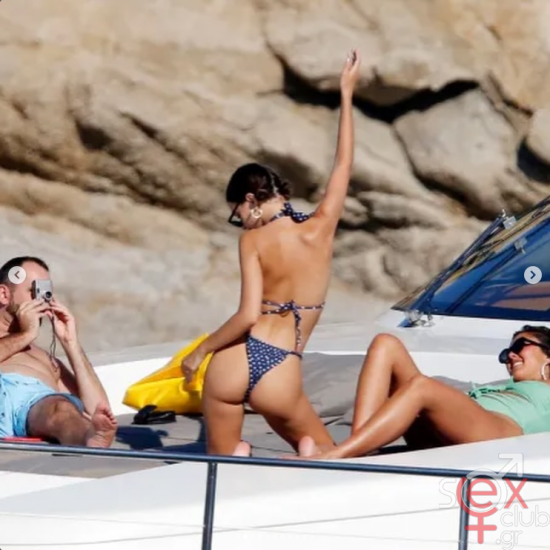 Screenshot 2025-08-02 at 22-50-31 Emily Ratajkowski (@emrata) • Φωτογραφίες και βίντεο στο Instagram.png
