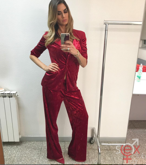 Screenshot 2025-02-10 at 19-09-54 Melissa Satta (@melissasatta) • Φωτογραφίες και βίντεο στο Instagram.png