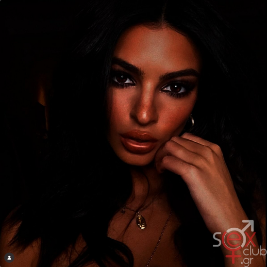 Screenshot 2025-08-02 at 22-52-30 Emily Ratajkowski (@emrata) • Φωτογραφίες και βίντεο στο Instagram.png