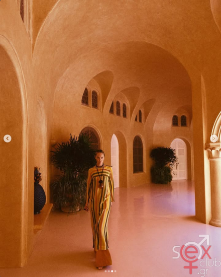 Screenshot 2025-07-31 at 14-41-03 ??????? (@candiceswanepoel) • Φωτογραφίες και βίντεο στο Instagram.png