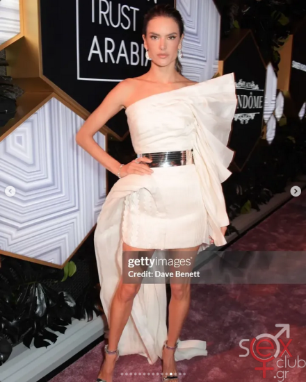 Screenshot 2025-07-19 at 19-05-02 Alessandra Ambrosio (@alessandraambrosio) • Φωτογραφίες και βίντεο στο Instagram.png