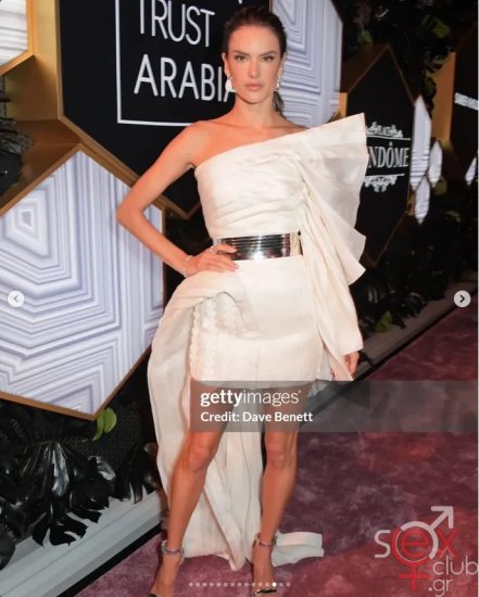 Screenshot 2025-07-19 at 19-05-06 Alessandra Ambrosio (@alessandraambrosio) • Φωτογραφίες και βίντεο στο Instagram.png