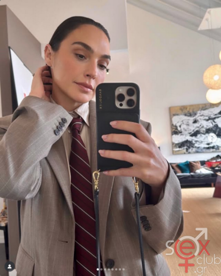 Screenshot 2025-08-27 at 22-54-34 Gal Gadot (@gal_gadot) • Φωτογραφίες και βίντεο στο Instagram.png
