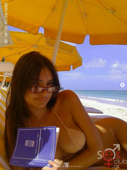 Screenshot 2025-09-17 at 22-54-23 Emily Ratajkowski (@emrata) • Φωτογραφίες και βίντεο στο Instagram.png