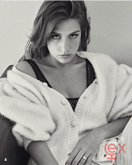 Screenshot 2025-08-24 at 23-32-47 adeleexarchopoulos • Φωτογραφίες και βίντεο στο Instagram.png