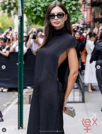 Screenshot 2025-09-17 at 22-57-32 Emily Ratajkowski (@emrata) • Φωτογραφίες και βίντεο στο Instagram.png