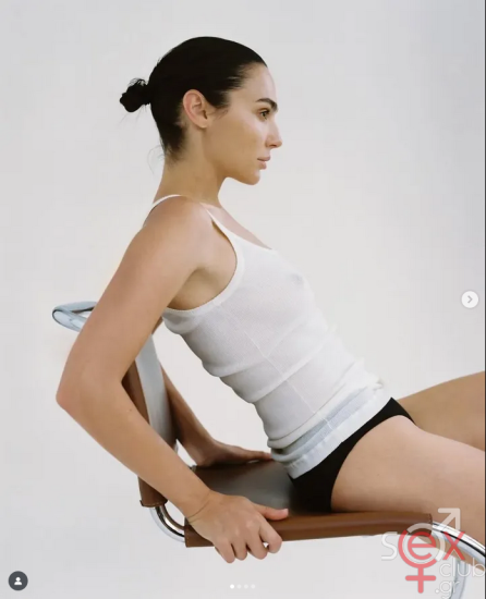 Screenshot 2025-10-24 at 00-59-58 Gal Gadot (@gal_gadot) • Φωτογραφίες και βίντεο στο Instagram.png