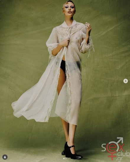 Screenshot 2025-07-31 at 14-59-23 ??????? (@candiceswanepoel) • Φωτογραφίες και βίντεο στο Instagram.png