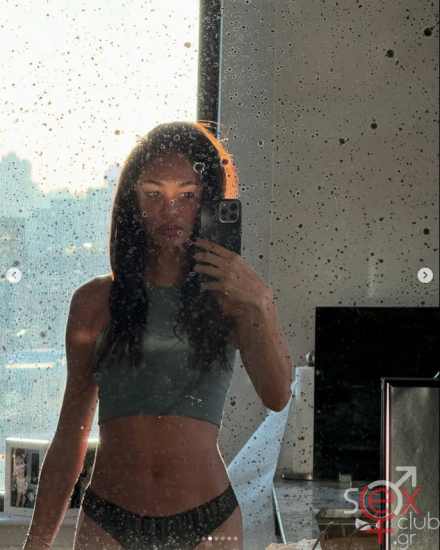 Screenshot 2025-09-28 at 01-48-05 Joan Smalls (@joansmalls) • Φωτογραφίες και βίντεο στο Instagram.png