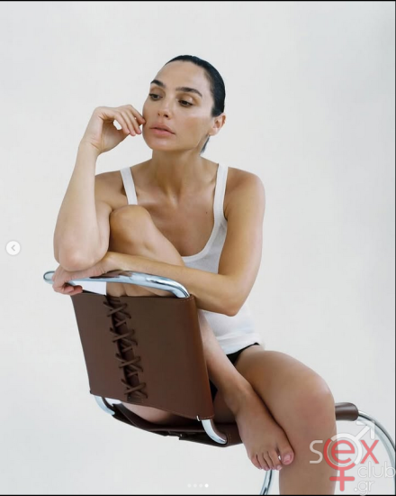 Screenshot 2025-10-24 at 01-01-38 Gal Gadot (@gal_gadot) • Φωτογραφίες και βίντεο στο Instagram.png
