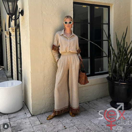 Screenshot 2025-09-19 at 22-31-27 Karolina Kurkova (@karolinakurkova) • Φωτογραφίες και βίντεο στο Instagram.png